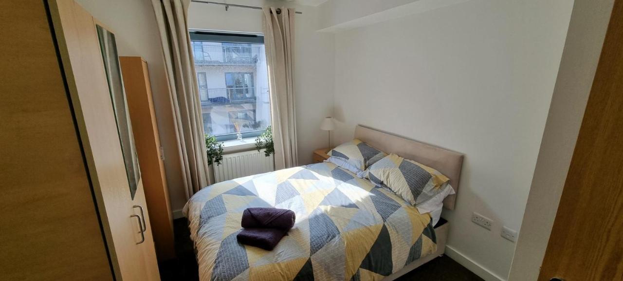 360 Serviced Accommodations - Colchester Marine Quay - 1 Double Bedroom Apartment Eksteriør bilde